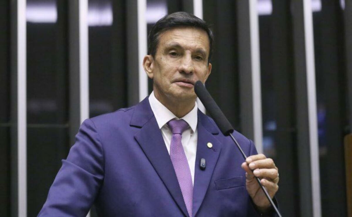 Imagem principal de Projeto fixa prazo de 30 dias para análise de isenção de IR por doença grave
